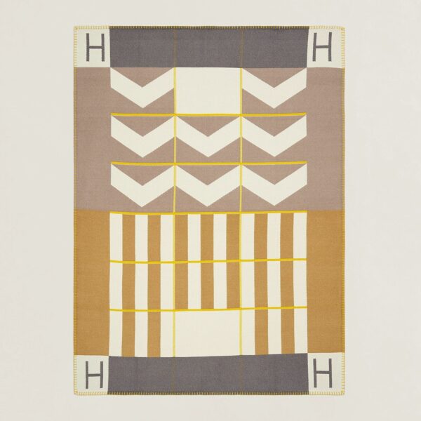 REPLICA Hermes Avalon H Club Blanket in Taupe Cashmere - Image 2