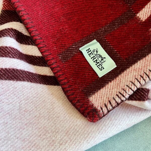 REPLICA Hermes Ithaque Blanket in Bordeaux Wool and Cashmere - Image 3